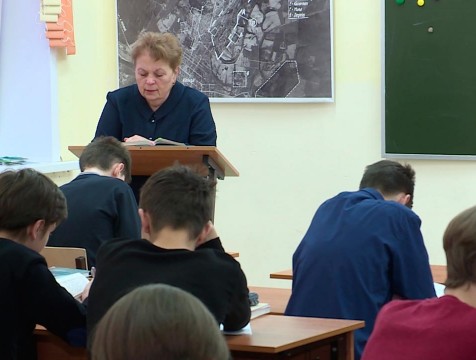 Девятиклассники будут сдавать ОГЭ в своих школах