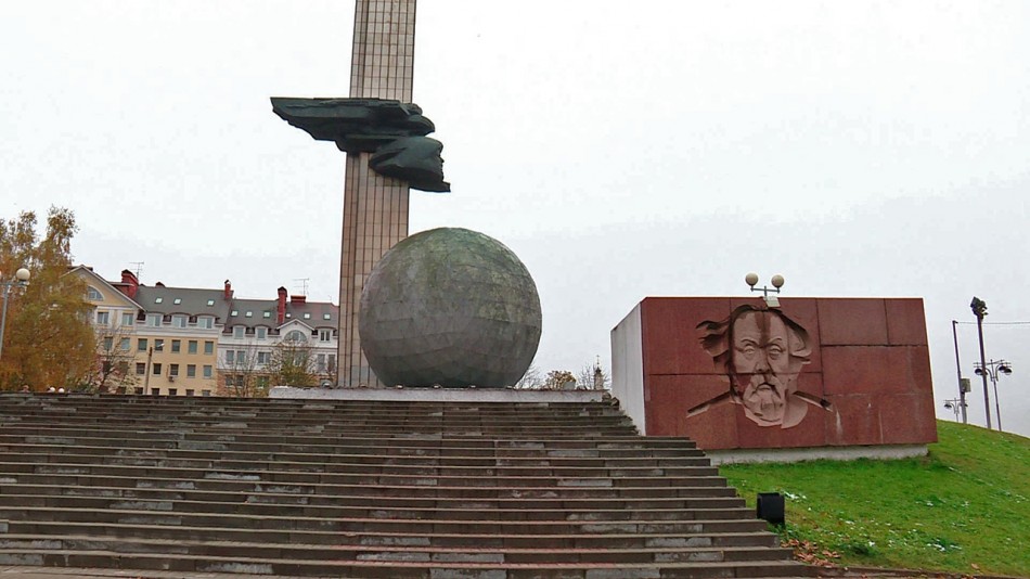 Памятник-600летия-Калуги1029.jpg