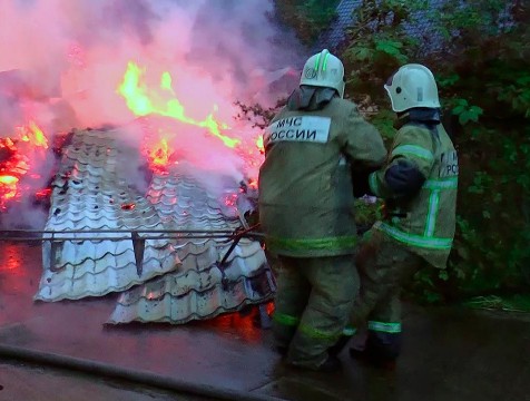 Спасатели вспоминают погибших при исполнении товарищей