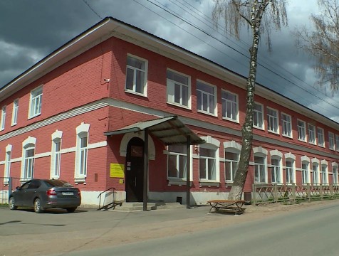 В Мосальской школе воспользовались карантином и начали ремонт в классах