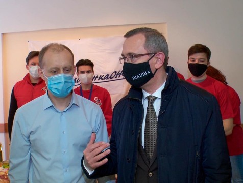 Шапша поблагодарил волонтёров за их благородный труд