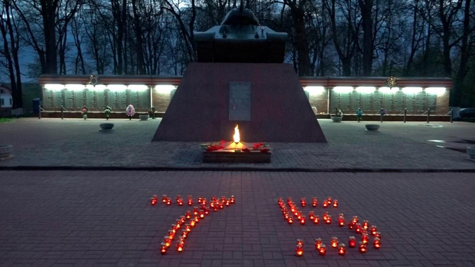 Свеча-памяти-Медынь1-0509.jpg