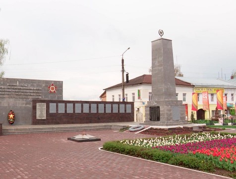 Боровск встретил День Победы с обновленным воинским мемориалом