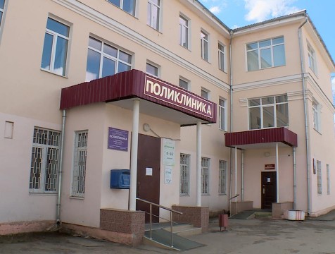 Поликлиники региона сохраняют особый график работы