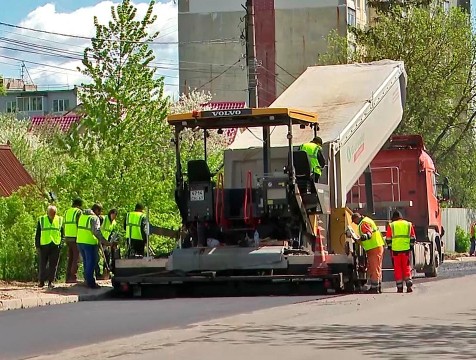 Шапша оценил работу дорожников на трех улицах Калуги