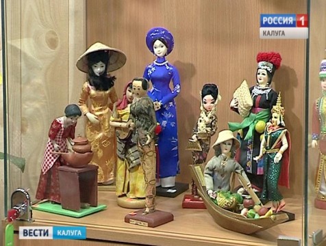 В Доме мастеров открылась выставка кукол народов мира