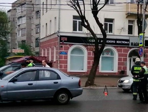 В центре Калуги на переходе сбили пешехода