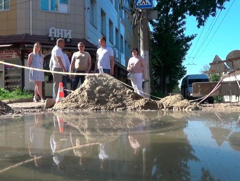Экспертная комиссия и чиновники проконтролировали ход дорожных работ