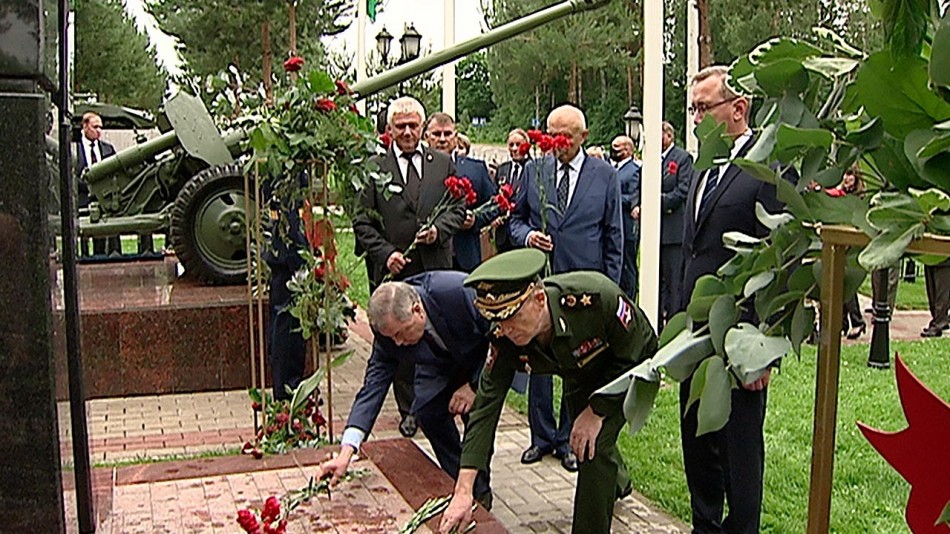 Стела-Кузьминичи3-0622.jpg
