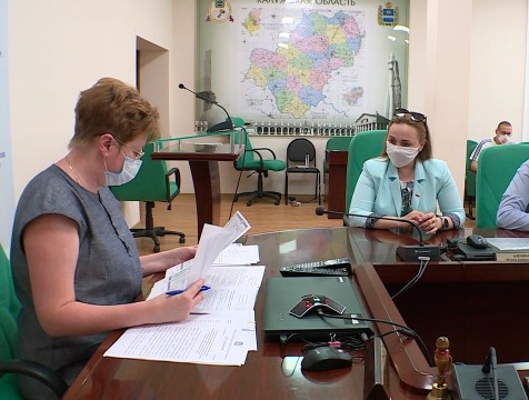 Кандидаты в губернаторы региона начали подавать документы для регистрации