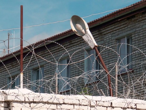 ФСИН получит 1,7 миллиарда рублей на выплаты борющимся с коронавирусом сотрудникам