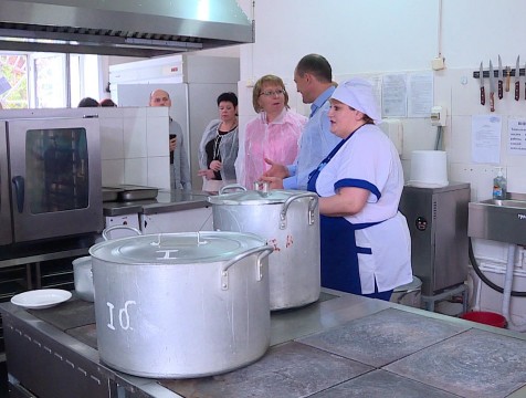 Сотрудников детских лагерей могут начать тестировать на коронавирус
