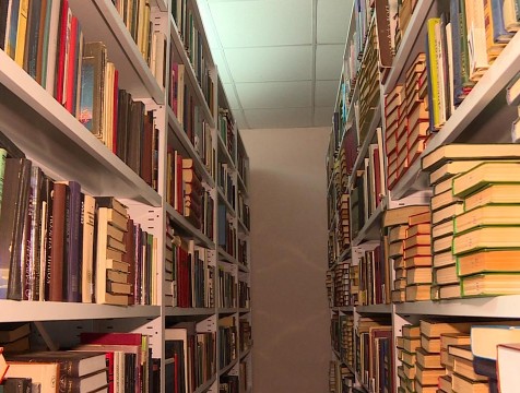 Библиотеки начали выдавать книги по предварительной записи