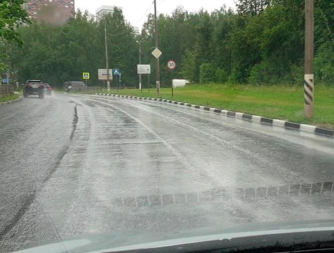 Обнинск заливает не только водой, но и белой краской