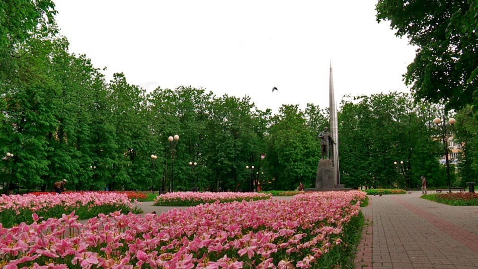 Погода-Сквер-Мира0601.jpg