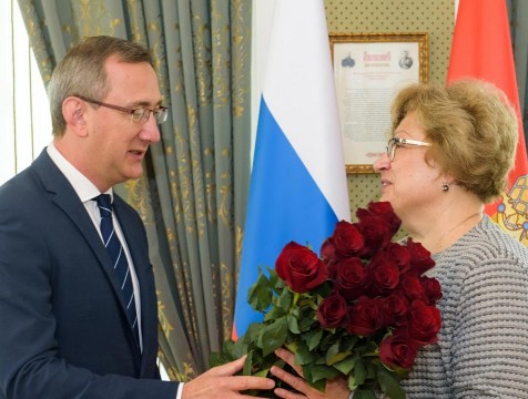 Елене Алешиной вручили медаль «За медицинскую доблесть»