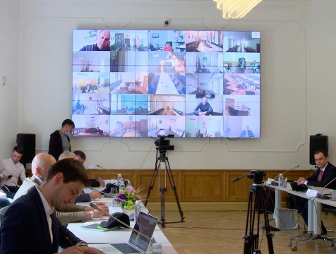 «День калужского поля» завершился семинарами по инновационным технологиям