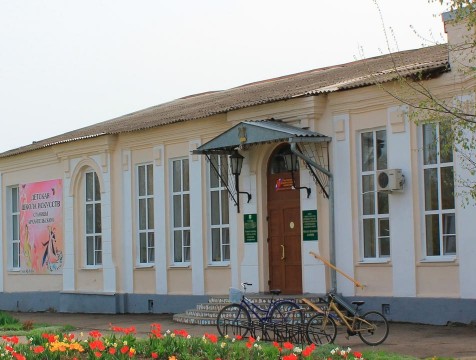Подарок из Калуги получила детская школа искусств Краснодарского края