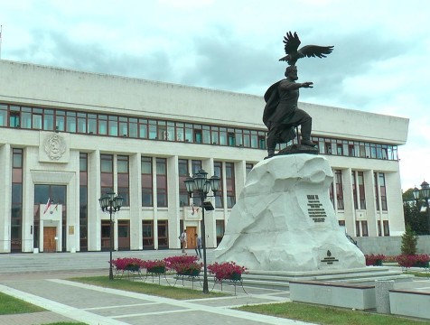 На главное кресло в калужском «Белом доме» претендуют 6 человек