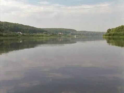 Из Угры выловили тело мужчины с признаками насильственной смерти