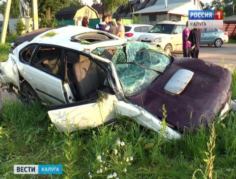 В ДТП около деревни Оболенское пострадали четыре человека