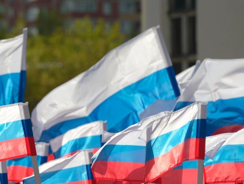 В России отмечают день государственного флага