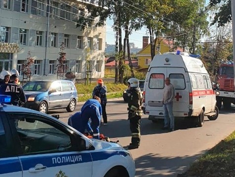 Пешехода сбили на Чапаева недалеко от площади Маяковского