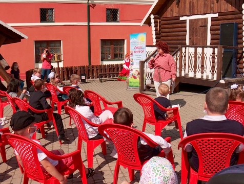 Итоги «Книжного лета» подвели в областной детской библиотеке