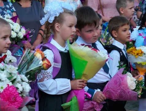 Более 4000 школьников сели за парты в Людиновском районе