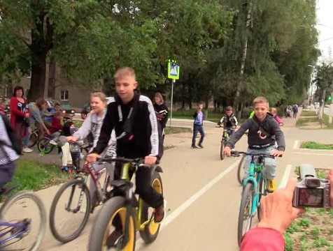 В Козельске открыли велодорожку