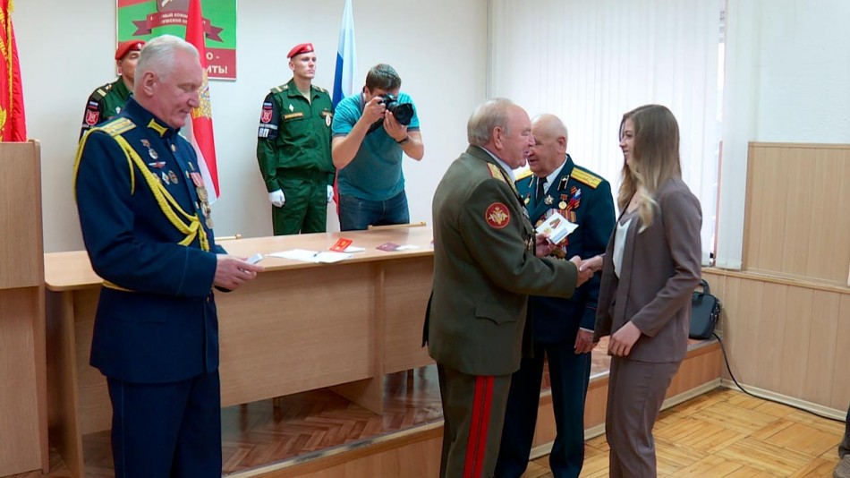 Награды-медикам-Военком2-0908.jpg