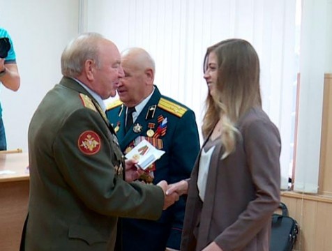 Калужским медикам вручили награды за борьбу с COVID-19
