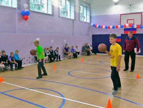 Обновлённый спортзал открыли в селе Попелёве Козельского района