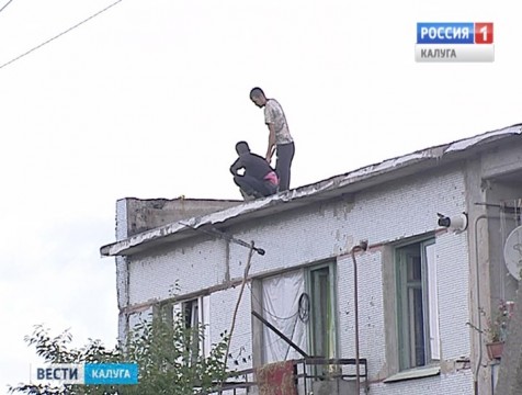 Капитальный ремонт в жилом доме не выдержал испытания дождём
