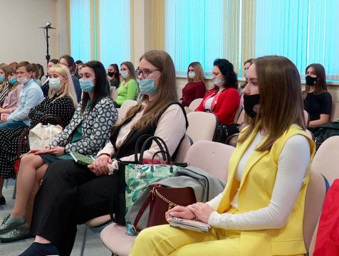 Молодым учителям показали перспективу перейти в управленцы