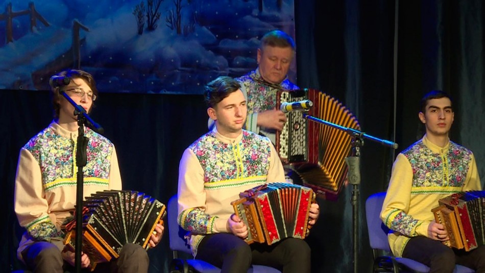 конкурс-народные-песни-гармонь-0203.jpg