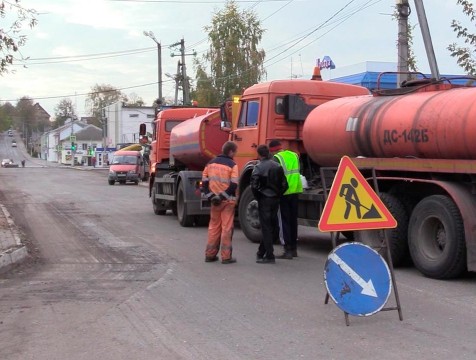 Новый асфальт появится на двух улицах Козельска к 20 октября