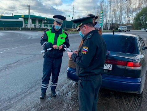 У жителя Обнинска забрали автомобиль прямо на дороге
