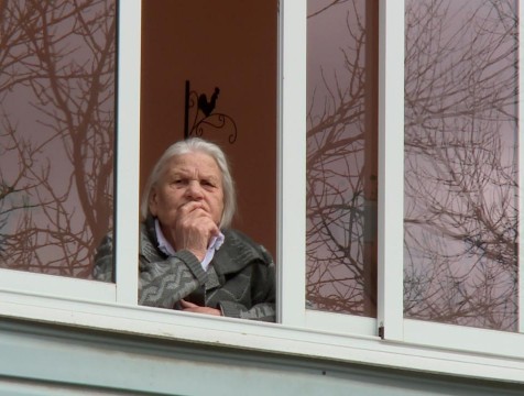Граждан старше 65 лет вновь отправили на карантин
