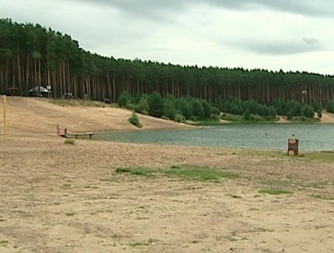 Эксперты не обнаружили посторонних загрязнений в воде Андреевского карьера