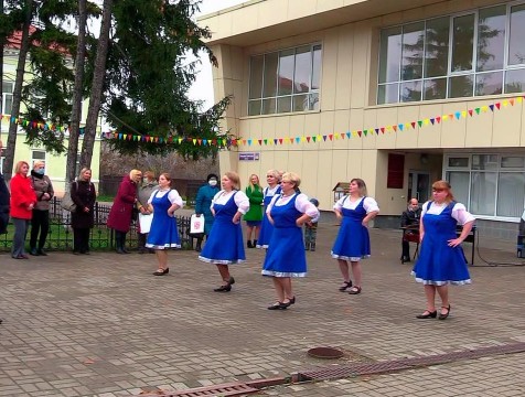 В День народного единства жители Козельска исполняли патриотически песни