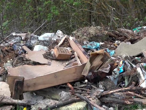 600 кубометров мусора вывезли со стихийных свалок региона в октябре