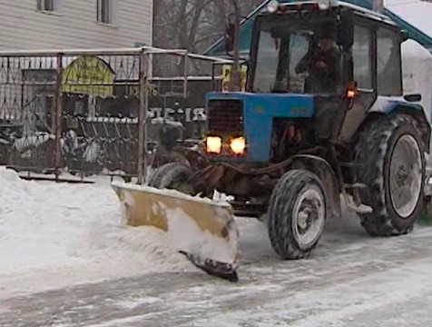 Уборка снега на улицах Калуги продолжится всю ночь
