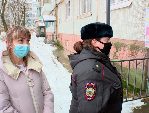 Инспекторы ПДН передали помощь социально уязвимым семьям, где есть дети