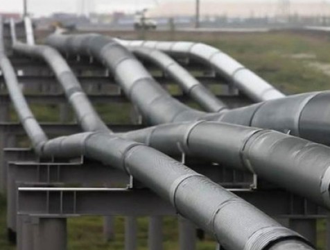 Незаконная врезка в нефтепровод в Калуге привела загрязнению земель