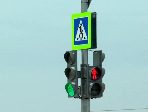 На пересечении улиц Пухова и Чичерина планируют установить светофор