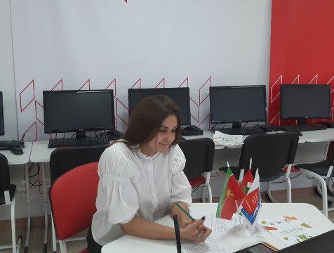 Школьница из Людинова стала победительницей всероссийского конкурса волонтёров