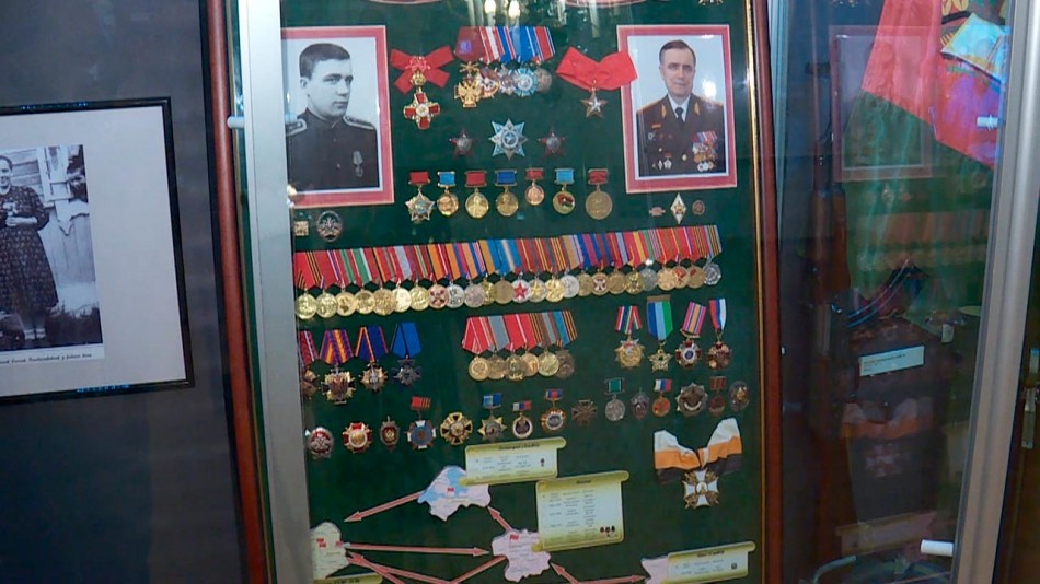 выставка-Исакова3_1204.jpg