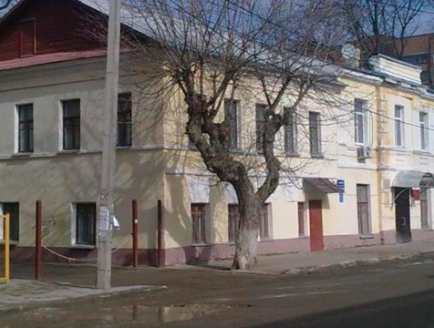 Продать или сдать в аренду: в Калуге решают судьбу двух исторических зданий