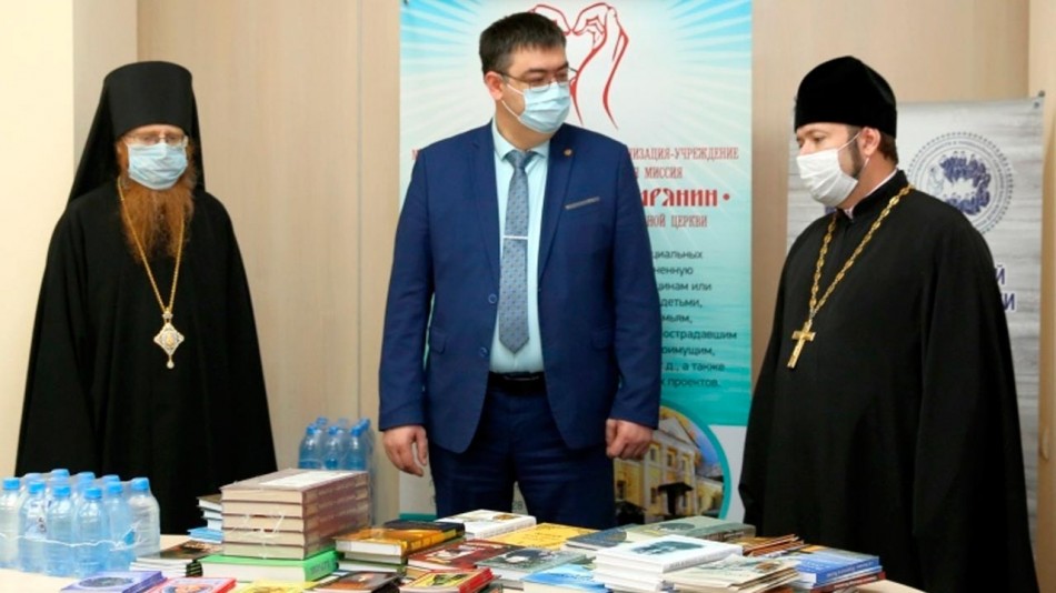 епархия-молитвословы-1208.jpg